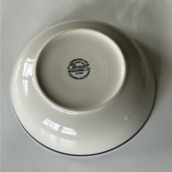 Gibson Everyday China “Tavernware Blue” 9 in serving/vegetable bowl - Picture 4 of 5